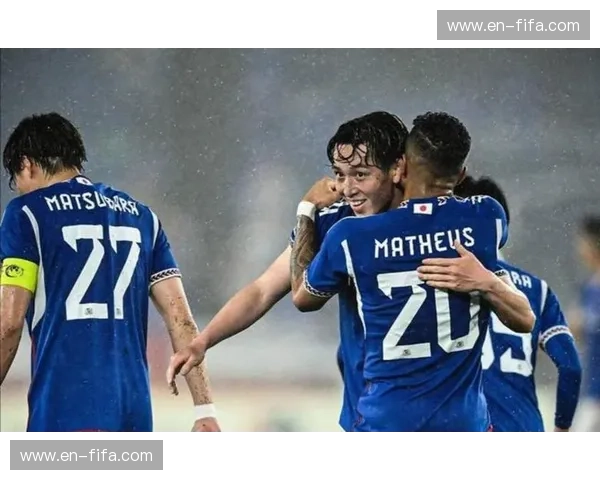 亚冠精英赛巅峰对决：蔚山现代vs上海申花，蓝色的意志在东亚之巅碰撞